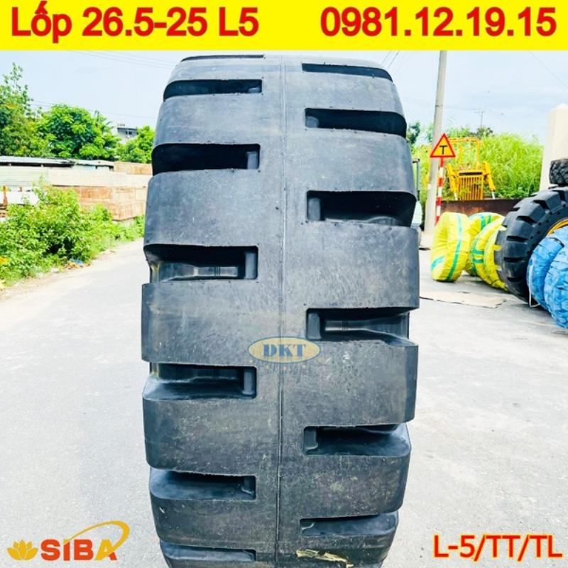 Hình ảnh săm xe máy chất lượng cao, minh họa vật liệu và van săm bền bỉ